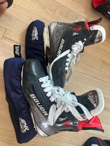 Bauer Vapor X5 Pro Hockey Skates Size 4