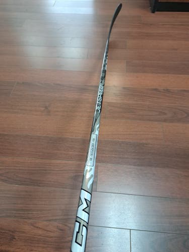 Senior CCM Jetspeed FT9 PRO Left Hand Hockey Stick P28 70 Flex Pro Stock (New)