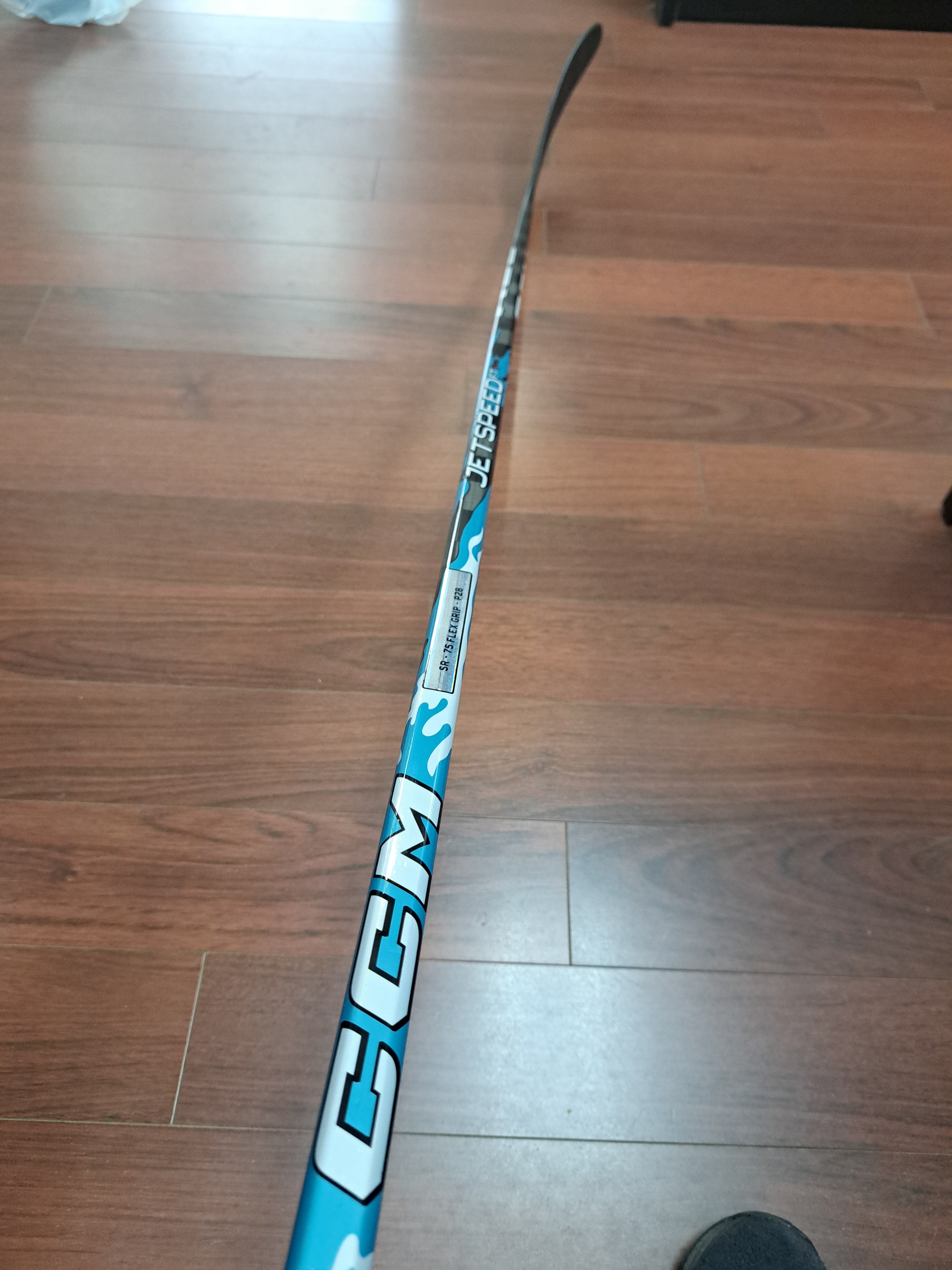 Senior CCM Jetspeed FT9 PRO Left Hand Hockey Stick P28 75 Flex Pro 