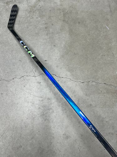 80 Flex P28M Senior CCM Jetspeed FT8 Pro Right Hand Hockey Stick Pro Stock (New)