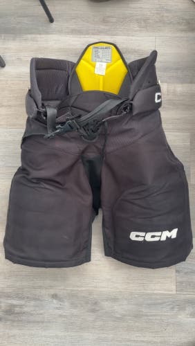 Senior Black Large CCM HPTK Pro Stock Hockey Pants