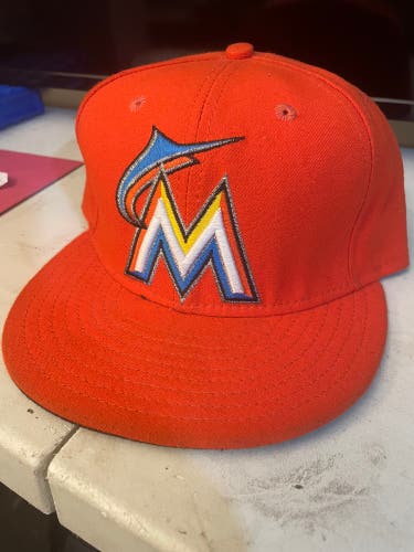 Adult Unisex 7 1/2 New Era Hat (Used)