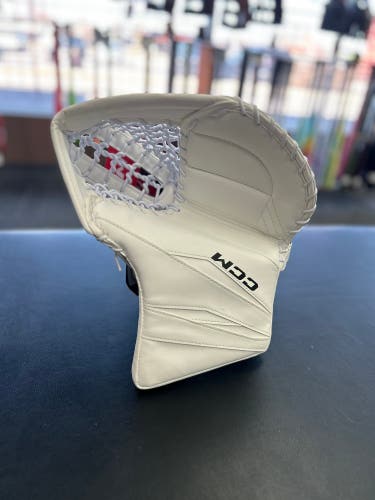 NEW JR CCM Axis F5 Regular