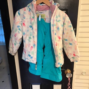 Boulder gear girls ski jacket and pants