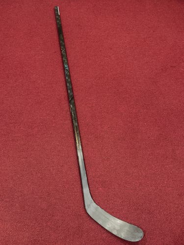 CCM Ribcor Trigger 8 Pro Left Hand Hockey Stick P28 75 Flex Pro Stock (New) Item#MNKR75