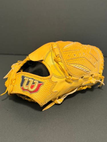 Rare Japanese Wilson Staff 1W model Kip RH Pitcher's Baseball Glove 11.75" (Used)