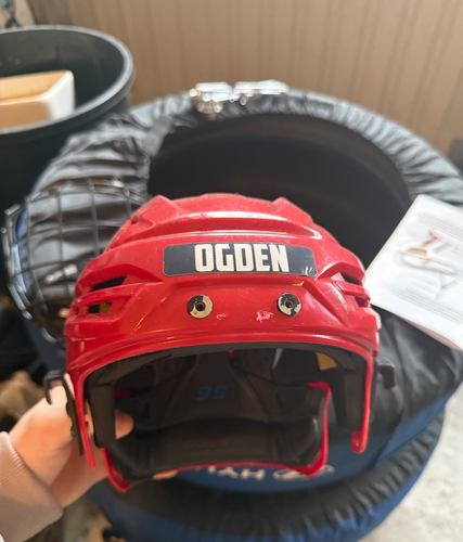 Medium Bauer Re-Akt 95 Helmet (Used)