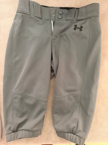 4 pairs Gray Unisex XS Youth various brands, Under Armour Game Pants (Used)