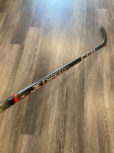 Senior CCM JetSpeed FT6 Hockey Stick | RH P88