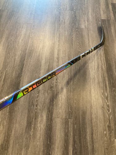 Senior CCM Ribcor Trigger 9 Pro Hockey Stick | RH P88