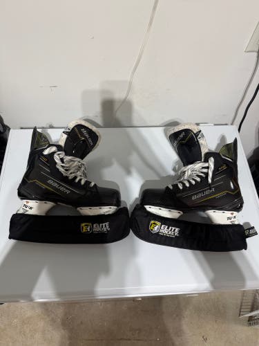 2024 Bauer Supreme M40 Hockey Skates 8 (Used)