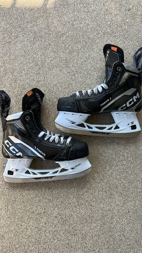 CCM Tacks Vector Premier (SMU) Hockey Skates Regular Width 7.5 (Used)