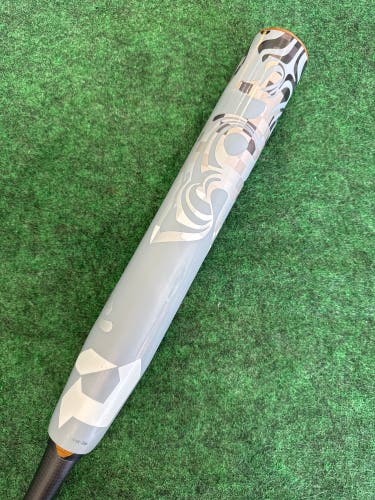 Gray 2023 DeMarini Whisper Composite Bat (-9) Composite 23 oz 32” Used)