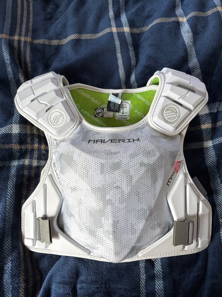 Large Adult Maverik MAX EKG Shoulder Pads (Lightly Used)