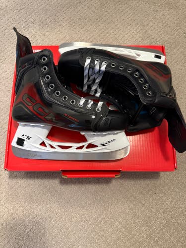 CCM Jetspeed FT8 Hockey Skates Regular Width 7 (New)