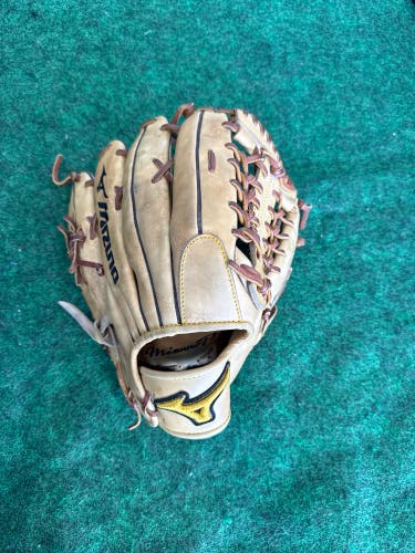 Brown Mizuno Pro RH Infield Baseball Glove 12.75" (Used)