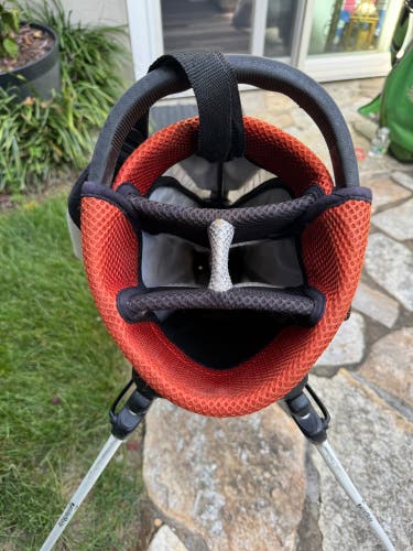 TaylorMade FlexTech Bag (Used)