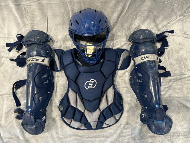 Intermediate Force3 Pro Gear Catcher's Set (Used)