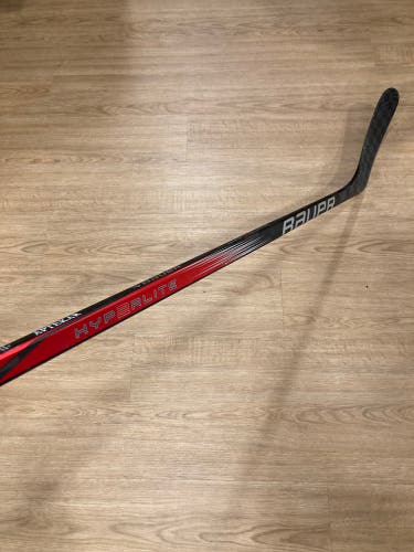 Junior Bauer Vapor Hyperlite 2 Hockey Stick | LH P90TM
