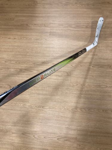 Intermediate Bauer Vapor Hyperlite 2 Hockey Stick | LH P90TM