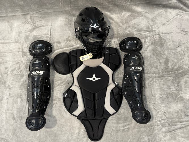 Youth All Star Classic Pro Catcher's Set (Used)