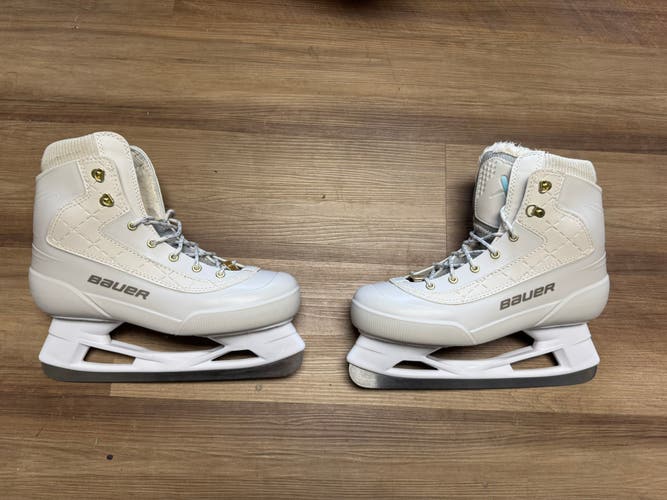 Bauer Tremblant Hockey Skates Regular Width 9 (Used)