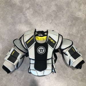 Junior Small / Medium Warrior Ritual X3E Goalie Chest Protector (Used)