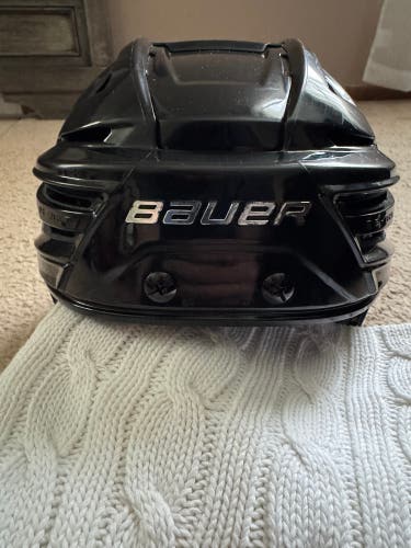 Large Bauer Re-Akt 155 Helmet (Used)