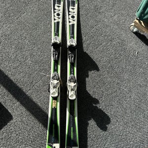 Volkl RTM Jr 140 cm Skis With Marker 7.0 Bindings (Used)