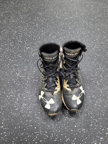 Used Under Armour Jr FB Cleats Black Junior 04.5 11849-S000038949