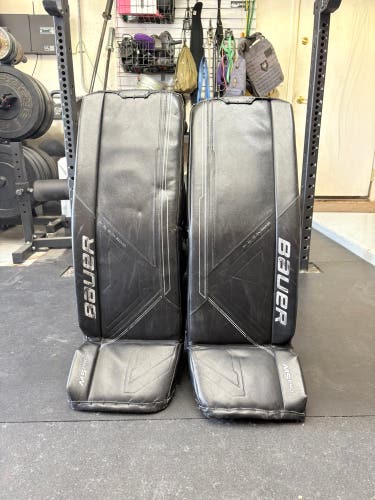 35" Bauer Supreme M5 Pro Goalie Leg Pads (Used)