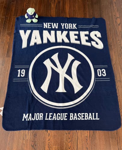 New York Yankees Fleece Throw Blanket MLB 50x60 Free wz Green 8" Bear in uniform