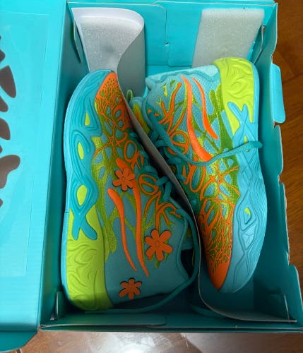 4.5Y (Big Kids / Youth) Youth Puma Shoes (New)