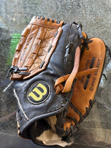 Wilson Pro Select A2476 RH Baseball Glove 12.5" (Used)