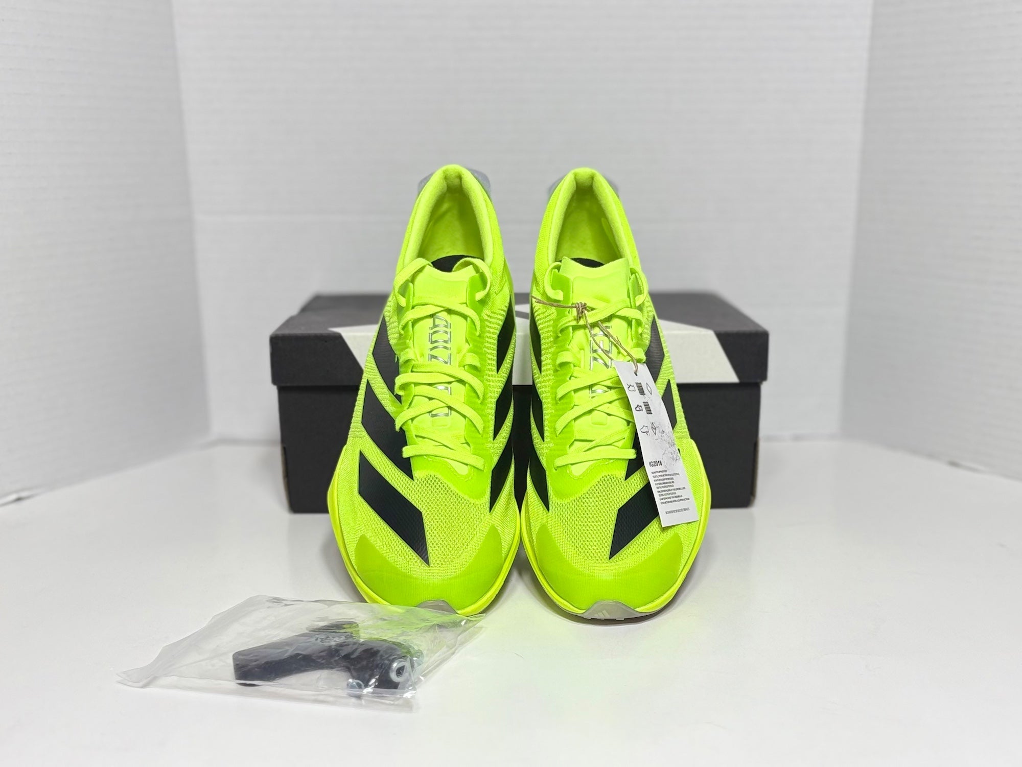 Unisex Size M 7.5 (W 8.5) Adidas Adizero Finesse Track  display picture 1