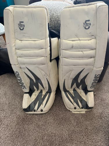 34" Simmons Ultra Light Goalie Leg Pads