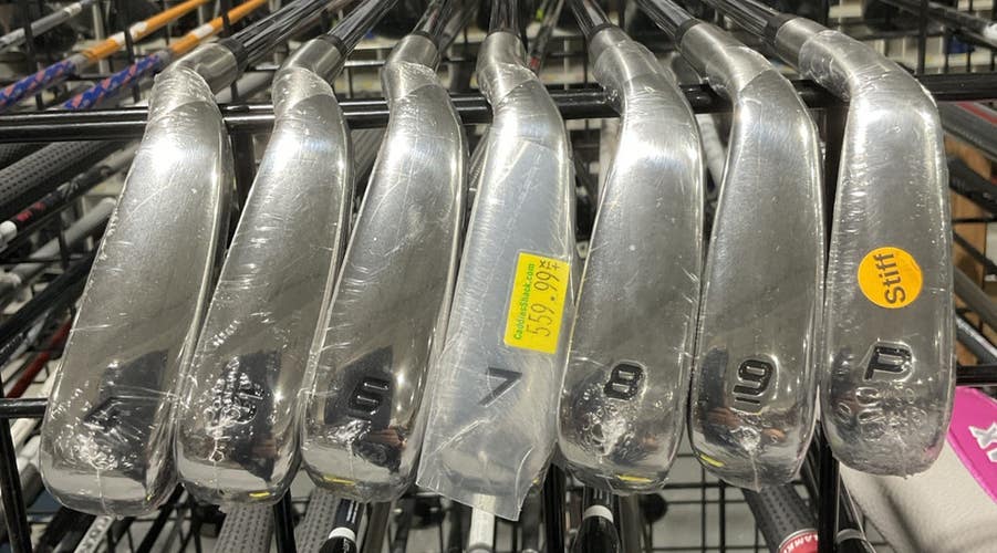 Tour Edge HOT LAUNCH E525 4-P Irons Set ELEVATE MPH 95 Stiff Flex Steel Shaft RH