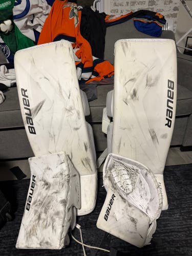 35" 2025 Bauer Hyperlite 2 Regular Goalie Full Set (Used)