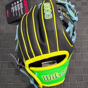 Wilson RH Infield A2000 Baseball Glove 11.25" (New)