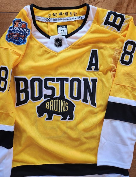BOSTON BRUINS Hockey Jersey D. Pasta Stadium Series 52