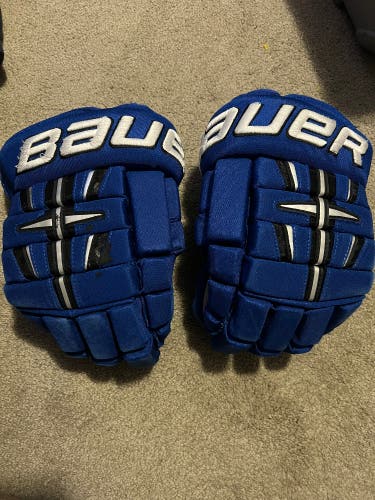 Bauer 4-Roll Pro Gloves 13" (Used)