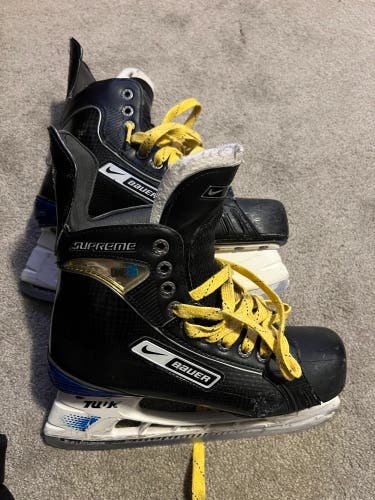 Black 2008 Bauer Supreme One95 Hockey Skates Regular Width 7 (Used) - with Black Superfeet Insoles