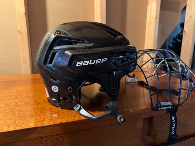 Bauer Re-Akt 155 Helmet (Used)