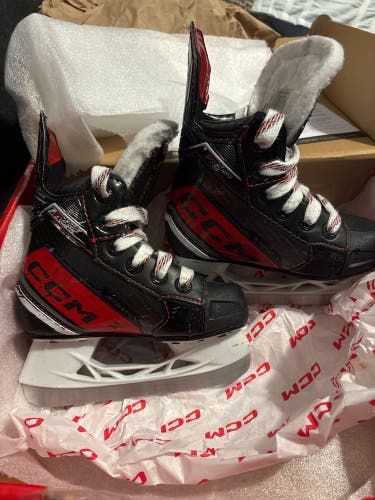 2023 CCM JetSpeed FT6 Pro Hockey Skates youth 9 [YT 9] Used)