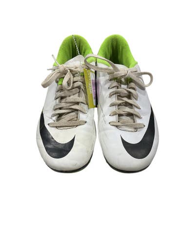 Used Nike Soccer Cleats White Senior 7 11847-S000034527