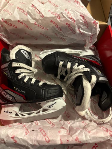 2022 CCM Tacks AS580 Hockey Skates 8 (Used)