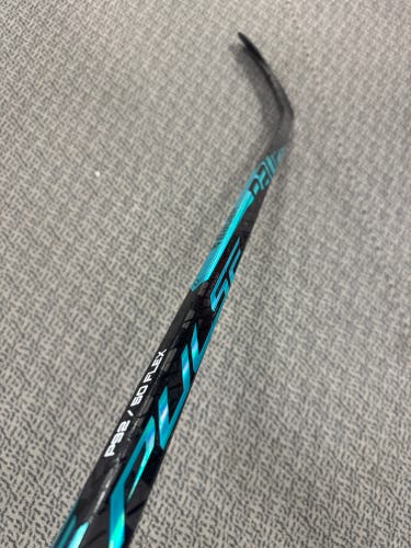 Junior Bauer Pulse Right Handed Hockey Stick P92 50 Flex (New)