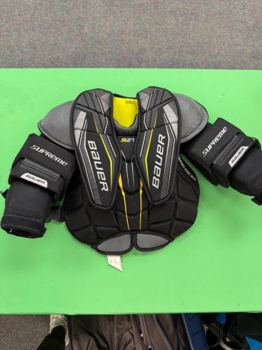 Junior Small Bauer Supreme S27 Goalie Chest Protector (Used)