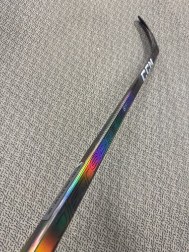 Intermediate CCM  Black JetSpeed FT8 Pro Right Handed Hockey Stick P29+1/4 65 Flex (New)