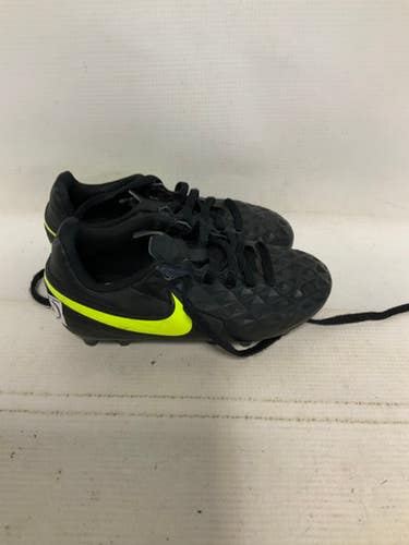 Used Nike Soccer Cleats Black Youth 11.0 11823-S000038575